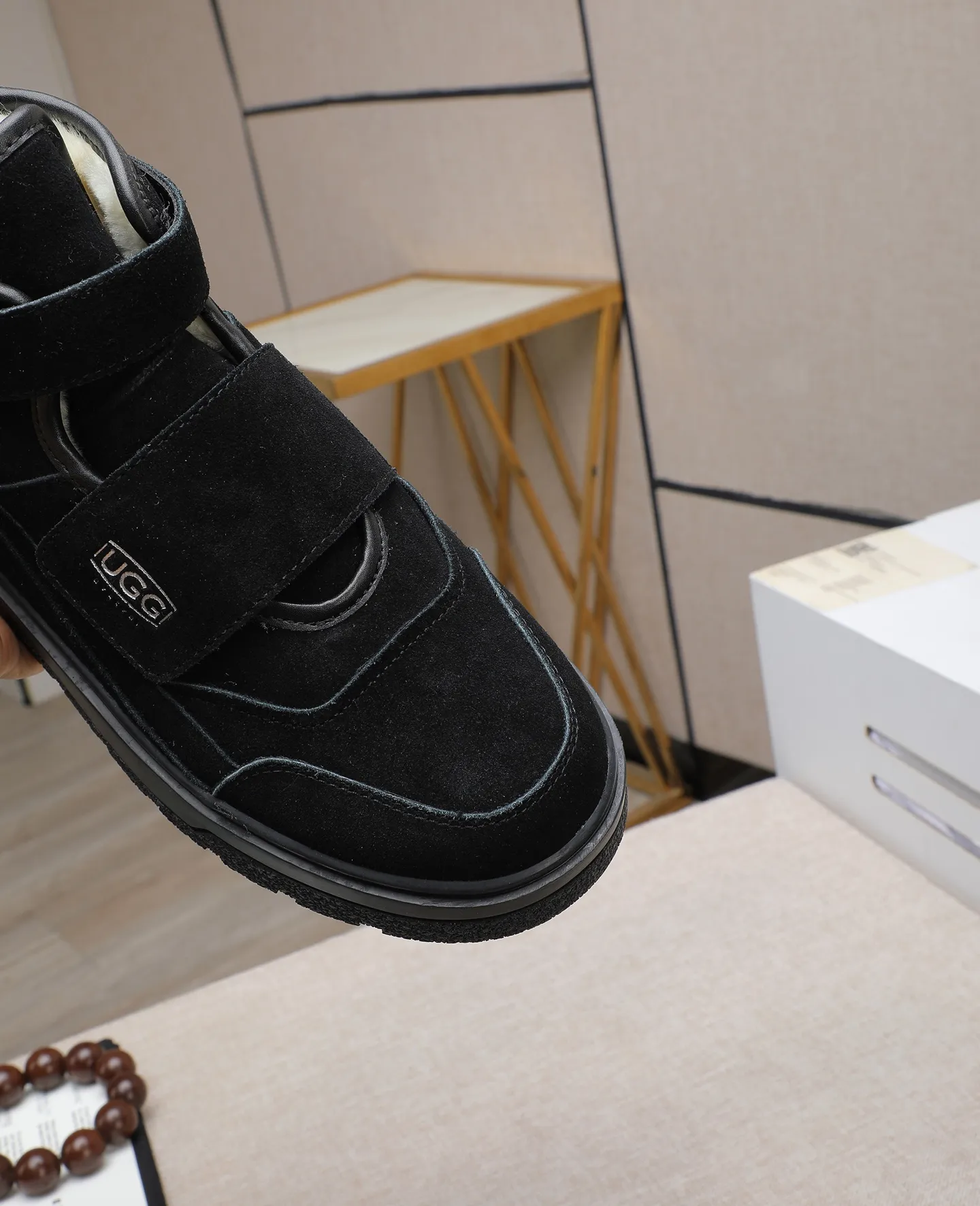 Men's shoes 💰600 IUGGI new retro presbyopia men's shoes, casual and versatile, full of high-end sense, fashionable, luxury and personalized style, joint style, retro presbyopia factor, full of handsome style, first layer suede cowhide, wool lining, rubber outsole, light and non-slip size: 39-44